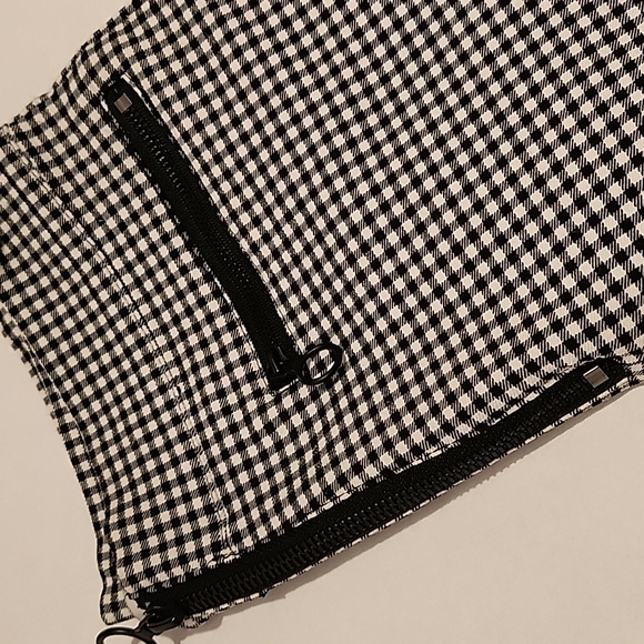 3/$20 Urban Outfitters Checkered skinny pant Skimmers - Picture 6 of 7